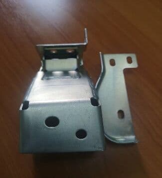 ขายึด — Nissan (ZTY240)